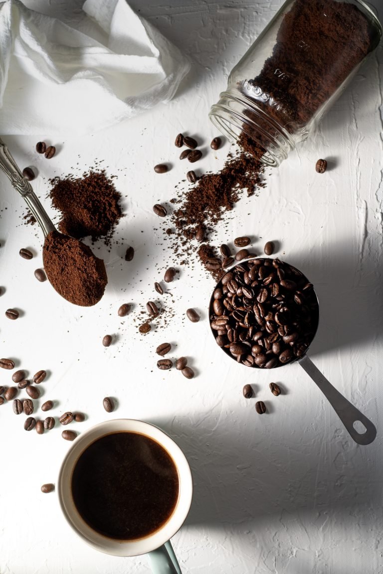 How to Choose the Right Coffee Beans: A Beginner’s Guide